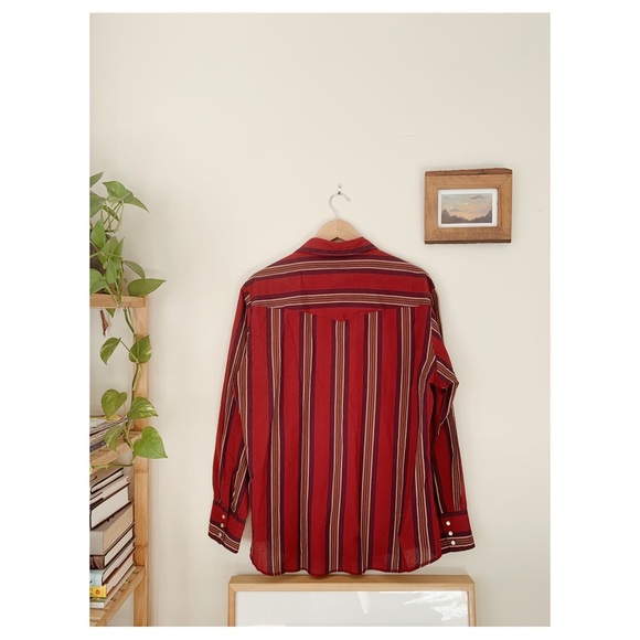 Wrangler // VTG Western Striped Button Down - Picture 3 of 12